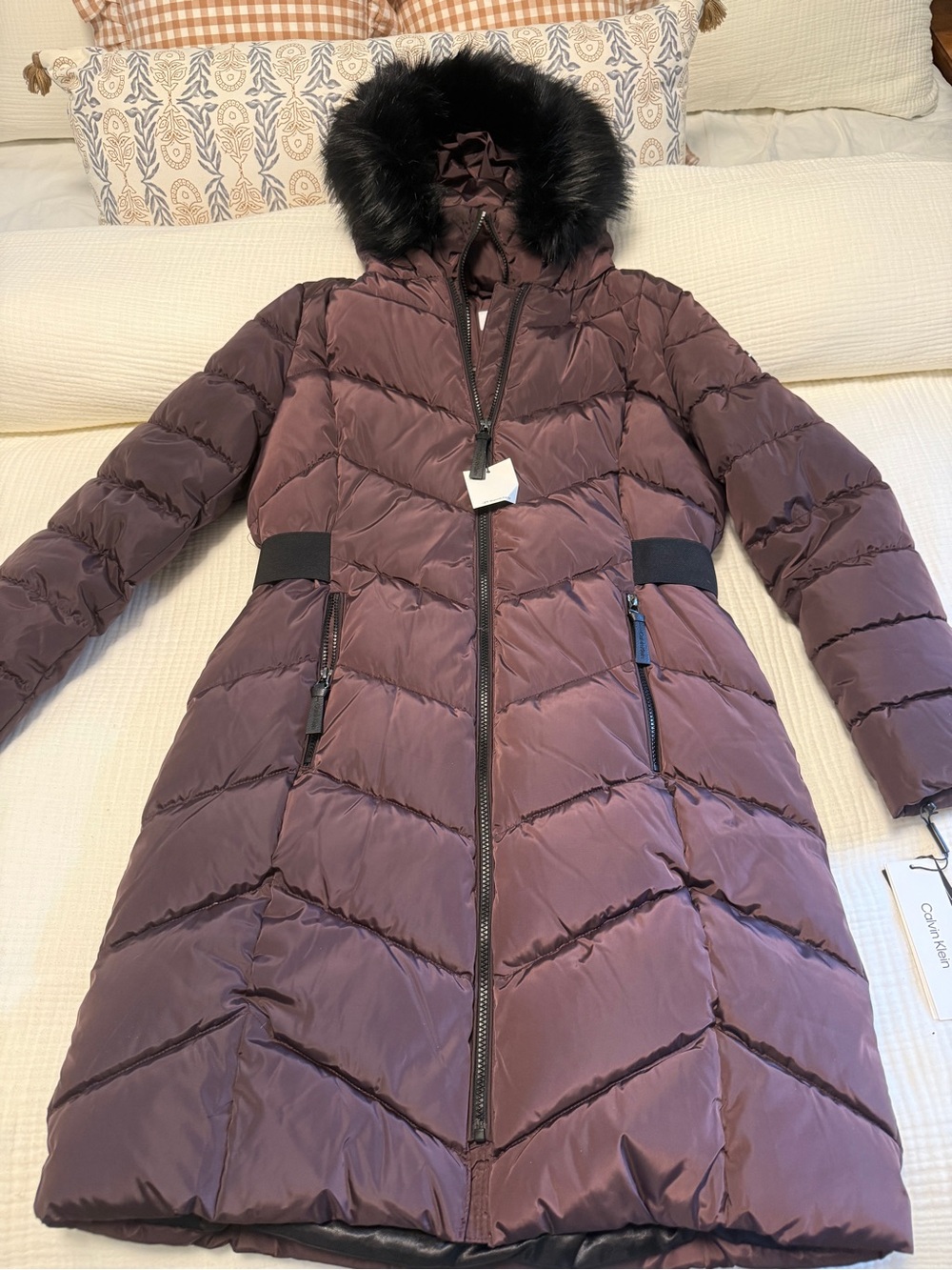 NWT! Calvin Klein - Hooded Puffer Coat - M